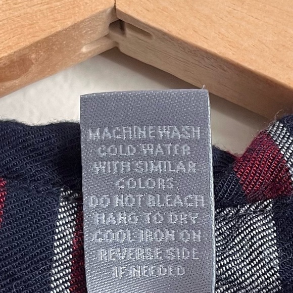 Charlotte Russe Button Down Flannel - Picture 5 of 5